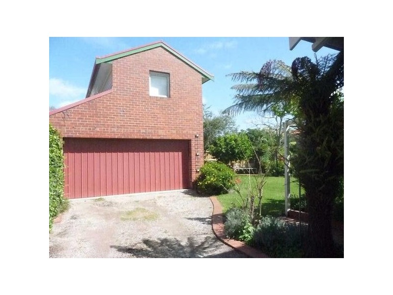 4 Karoola Street, Hampton VIC 3188