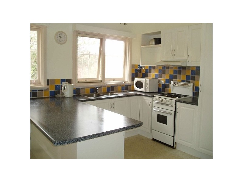 220A  Tucker Road, Mckinnon VIC 3204