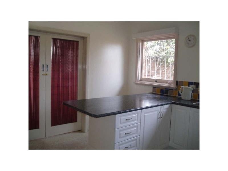 220A  Tucker Road, Mckinnon VIC 3204