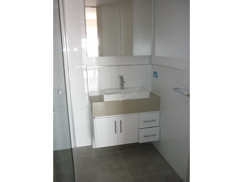 13/358 Hampton Street, Hampton VIC 3188