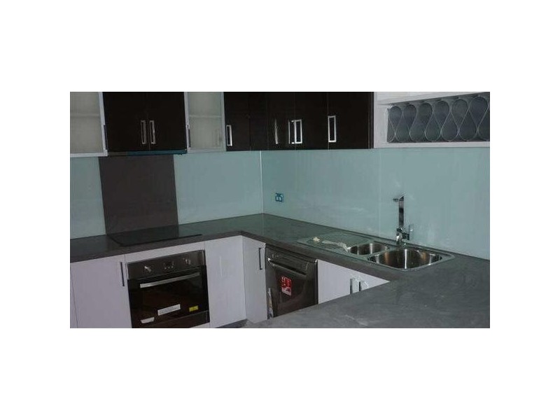 15/358  Hampton Street, Hampton VIC 3188