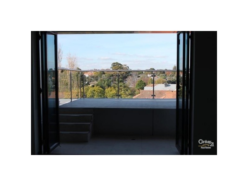 18/358 Hampton Street, Hampton VIC 3188