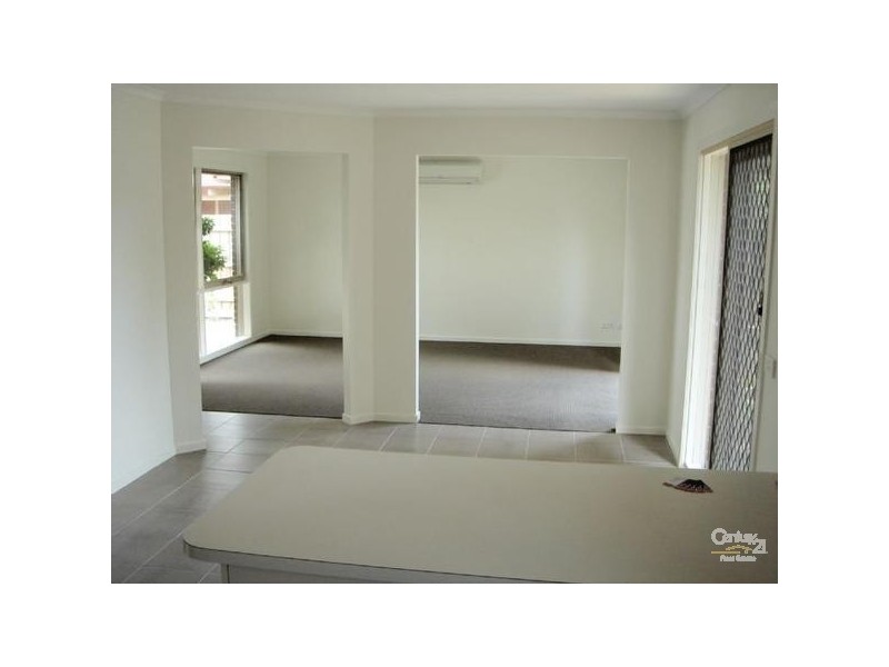 2/13 Eildon Road, Endeavour Hills VIC 3802