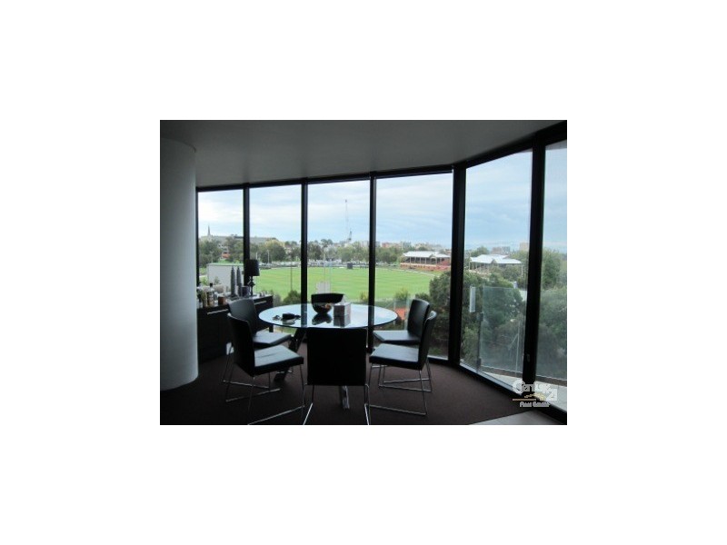 501/83 Queens Road, Melbourne VIC 3004