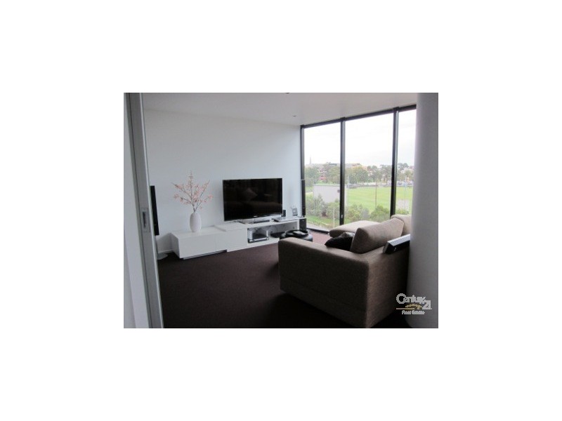501/83 Queens Road, Melbourne VIC 3004