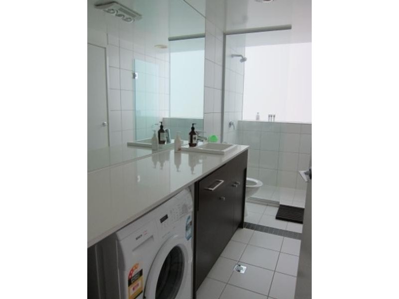 501/83 Queens Road, Melbourne VIC 3004