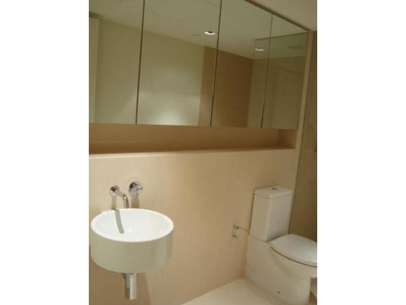 103/279 Wellington Parade South, East Melbourne VIC 3002