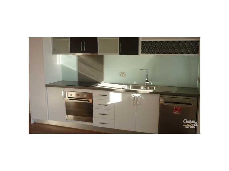 4/358 Hampton St, Hampton VIC 3188