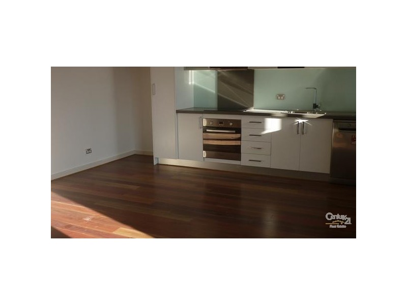 4/358 Hampton St, Hampton VIC 3188