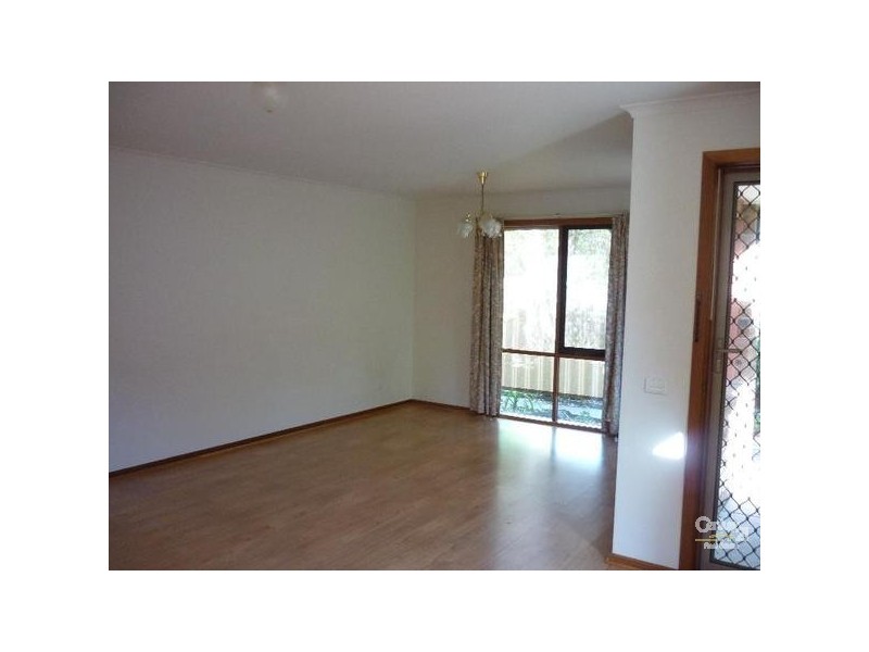 2A Lorraine Street, Cheltenham VIC 3192