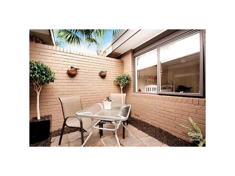 1/24 Brampton, Cheltenham VIC 3192