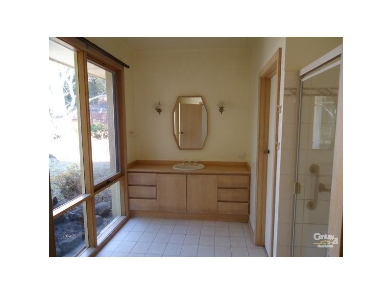 38 Binnie Street, Brighton East VIC 3187