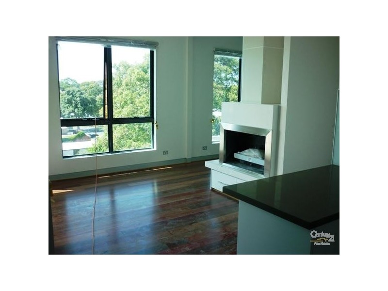 18/358 Hampton Street, Hampton VIC 3188