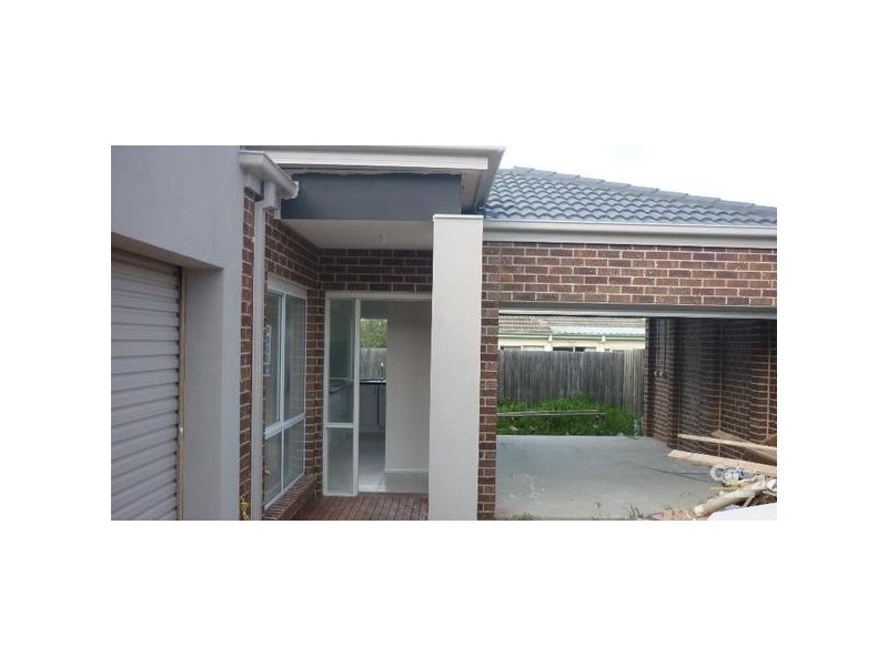 2/40 Beddoe Avenue, Bentleigh East VIC 3165