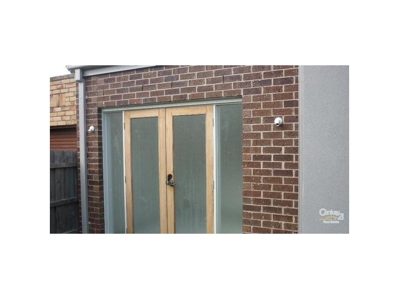 2/40 Beddoe Avenue, Bentleigh East VIC 3165