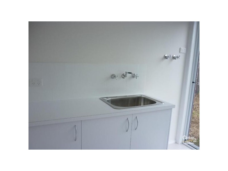 2/40 Beddoe Avenue, Bentleigh East VIC 3165