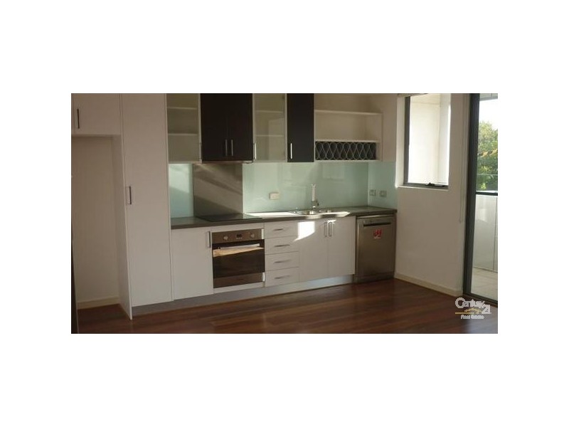 4/358 Hampton Street, Hampton VIC 3188