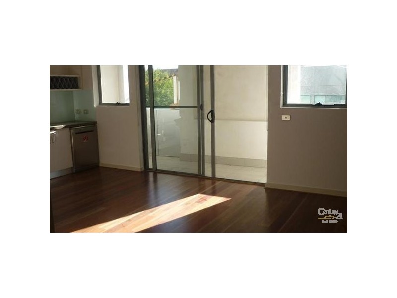 4/358 Hampton Street, Hampton VIC 3188