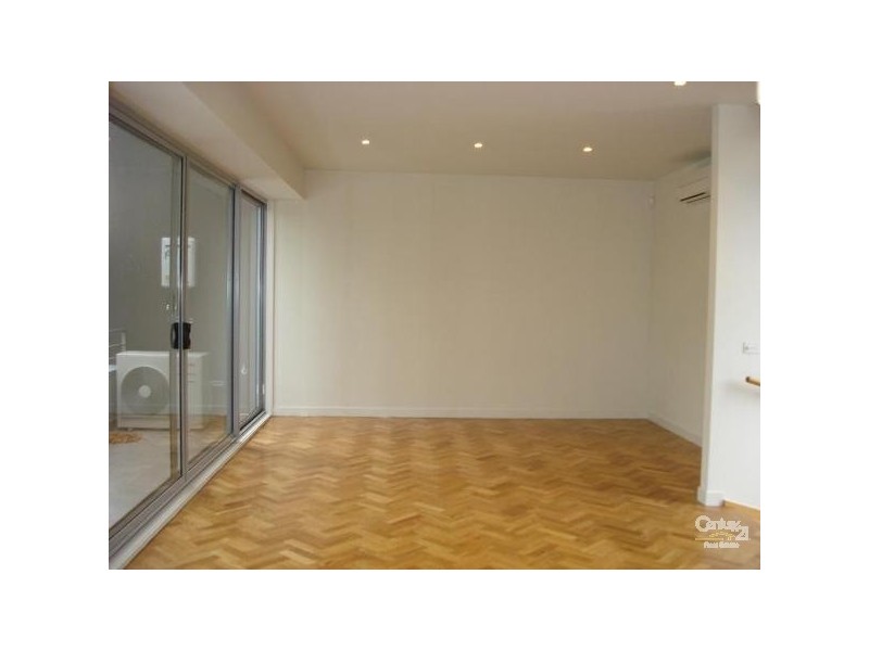 3/119 McKinnon Road, Mckinnon VIC 3204