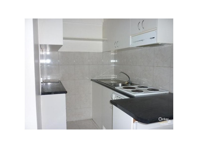 1/10 Walsh Street, Ormond VIC 3204