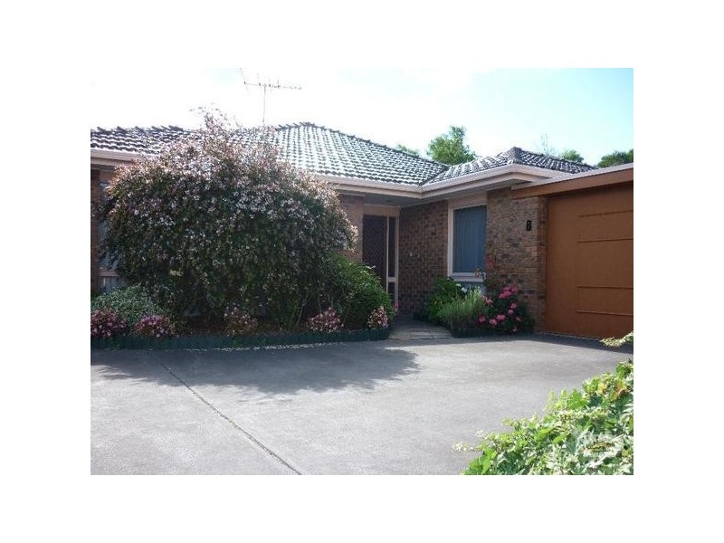 7/2 Greenview Close, Dingley Village VIC 3172