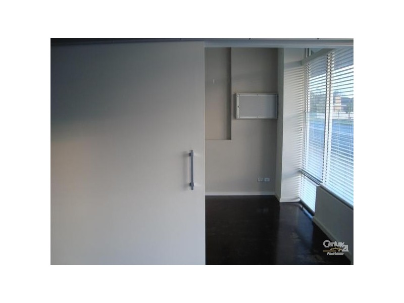 12 Mathews Road, Bentleigh East VIC 3165