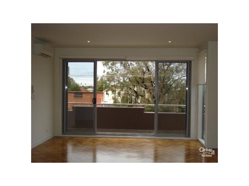 1/119 McKinnon Road, Mckinnon VIC 3204