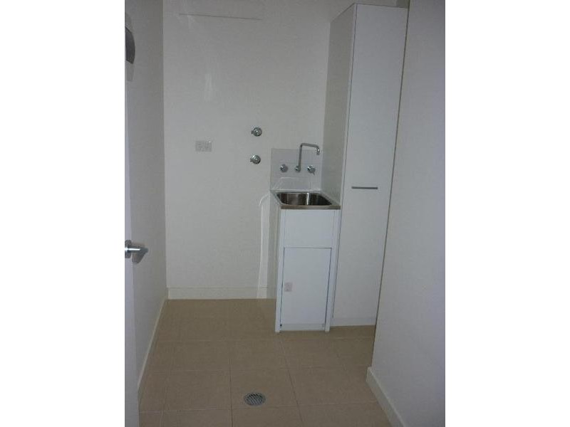 106/33 Cliveden Close, East Melbourne VIC 3002