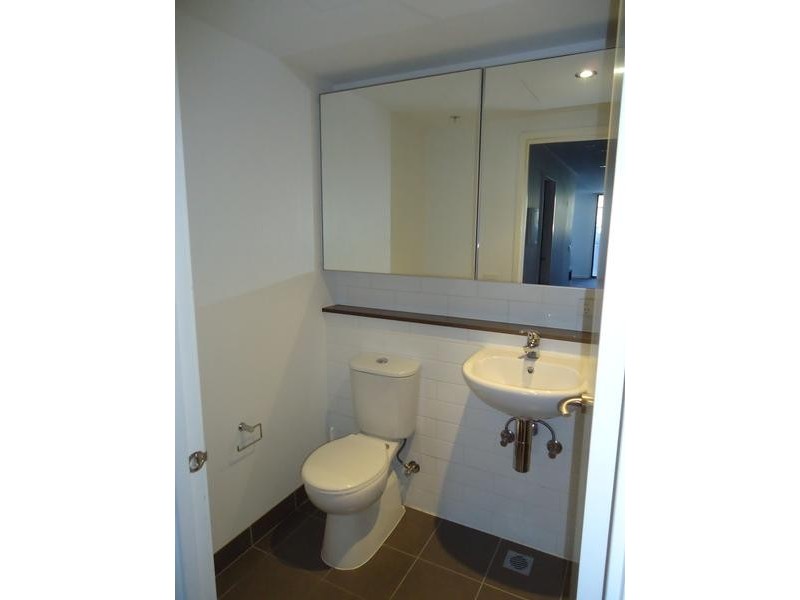 12/233 Dandenong Road, Prahran VIC 3181