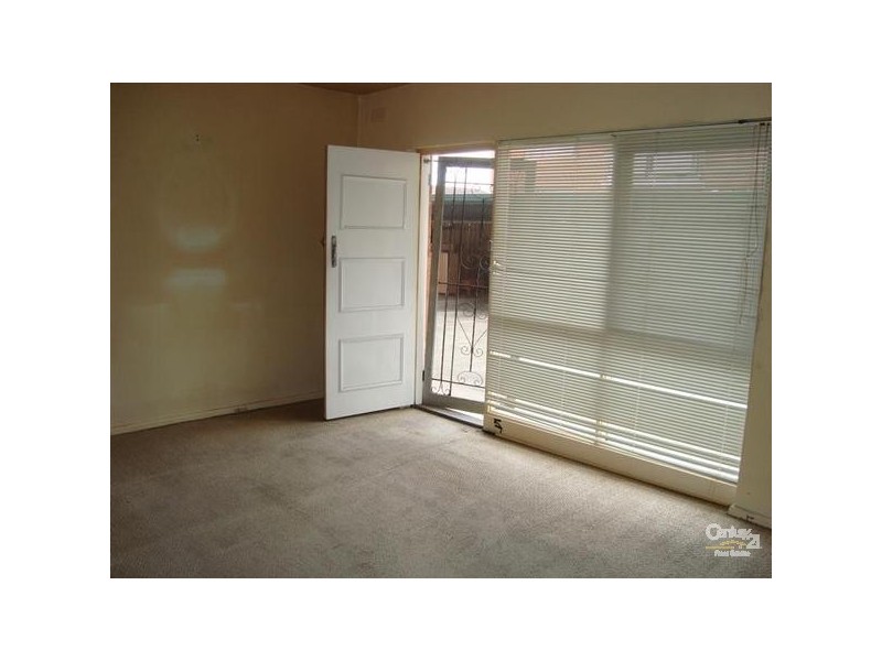 2/27 Seymour Road, Elsternwick VIC 3185