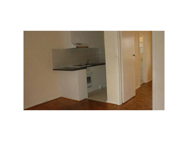 8/10 Walsh Street, Ormond VIC 3204