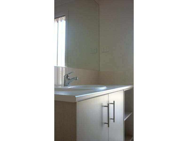 29 Rosella Ave, Pakenham VIC 3810