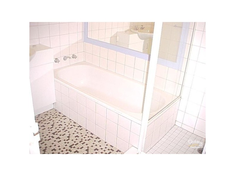 6/7 Derry Street, Bentleigh East VIC 3165