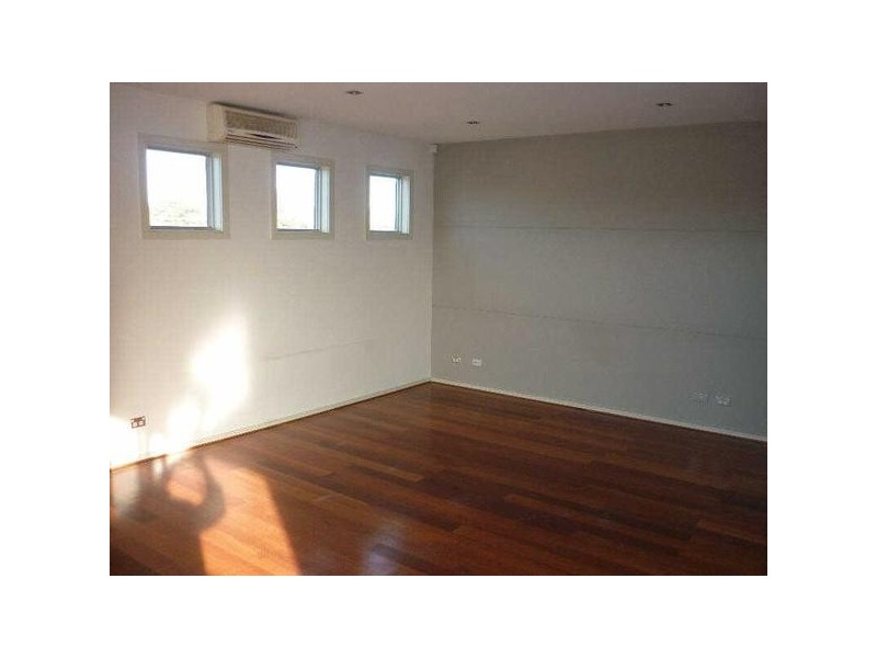 3/12 Matthews Road, Bentleigh East VIC 3165