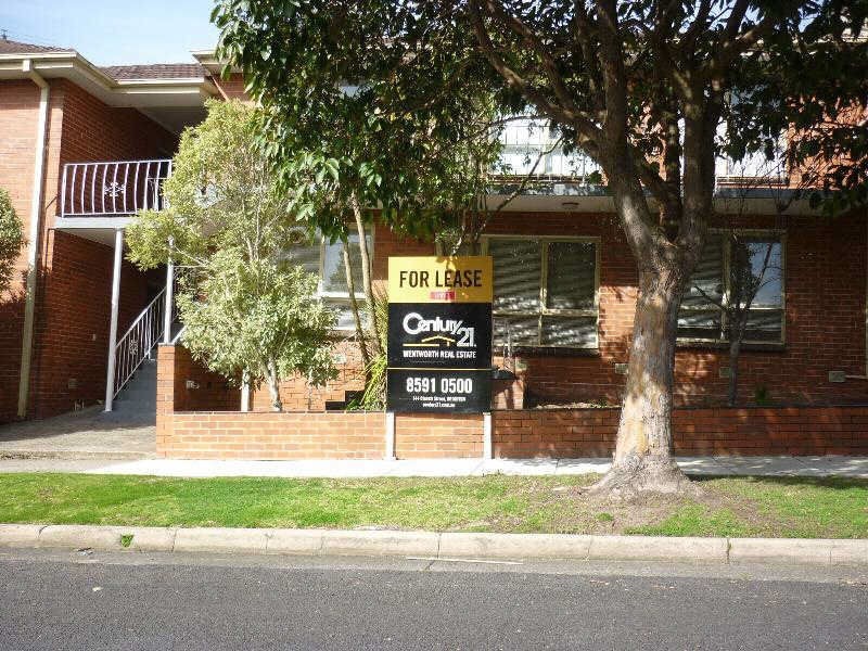 3/25  Omama Road, Murrumbeena VIC 3163