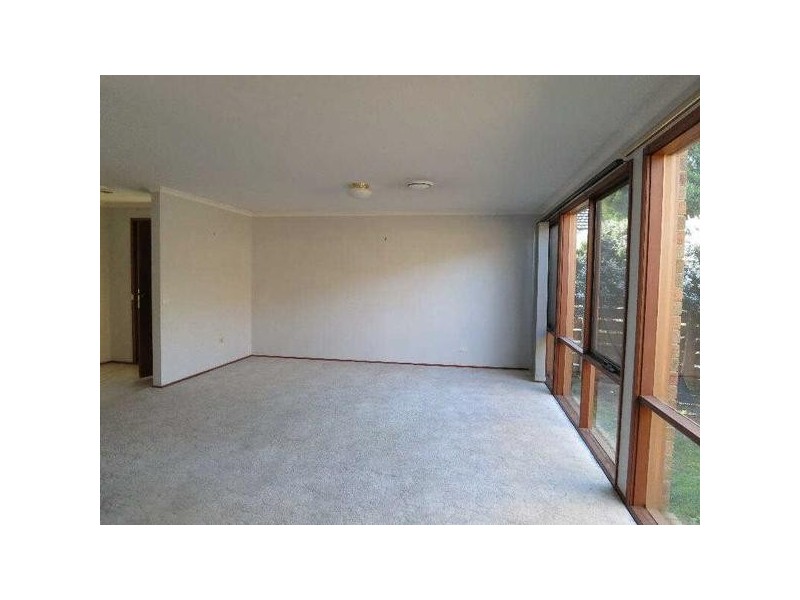 2/17 Sunray Avenue, Cheltenham VIC 3192