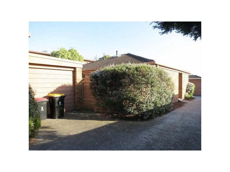 2/17 Sunray Avenue, Cheltenham VIC 3192