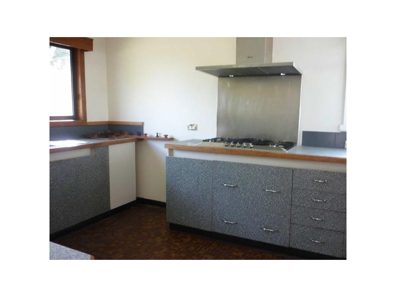 37  First Street, Clayton South VIC 3169