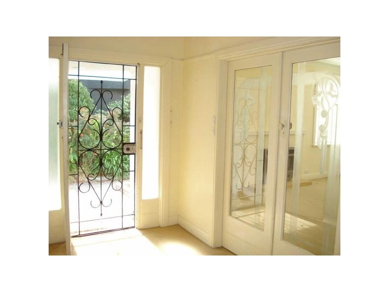 19  Creswick Street, Brighton East VIC 3187