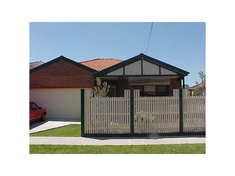 1/18  Mavho Street, Bentleigh VIC 3204