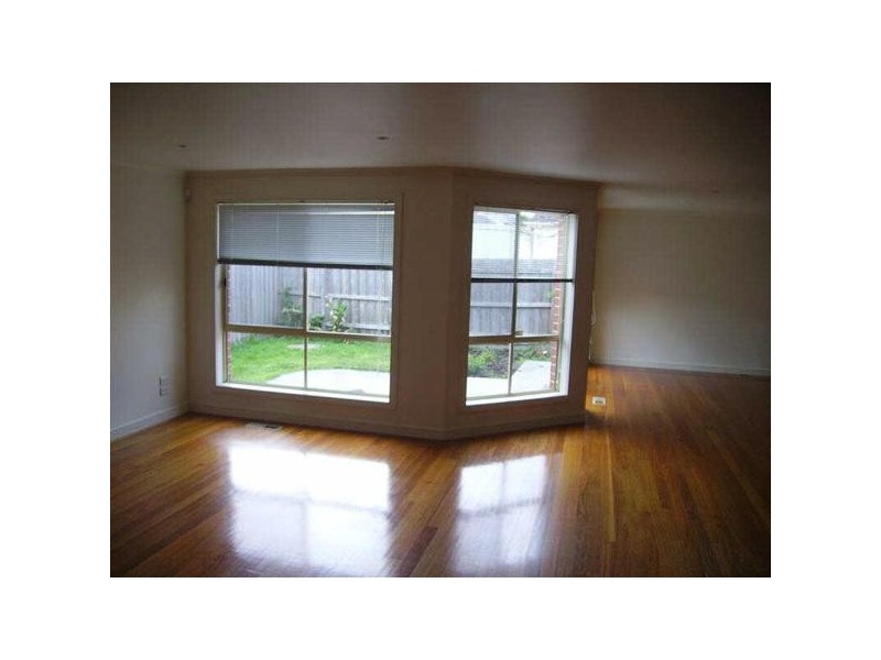 2/14 Moor Street, Bentleigh East VIC 3165