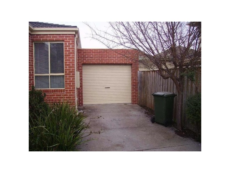 2/14 Moor Street, Bentleigh East VIC 3165