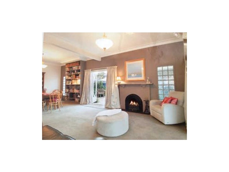 2  Stone Street, Brighton East VIC 3187