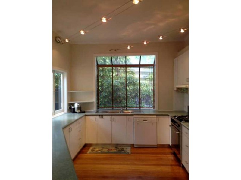 2  Stone Street, Brighton East VIC 3187