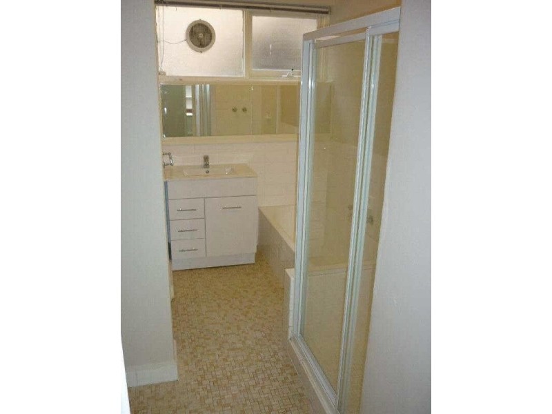 3/28  Moonya Road, Carnegie VIC 3163