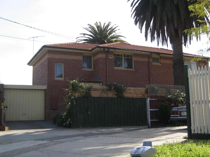 25  Siede Court, Cheltenham VIC 3192