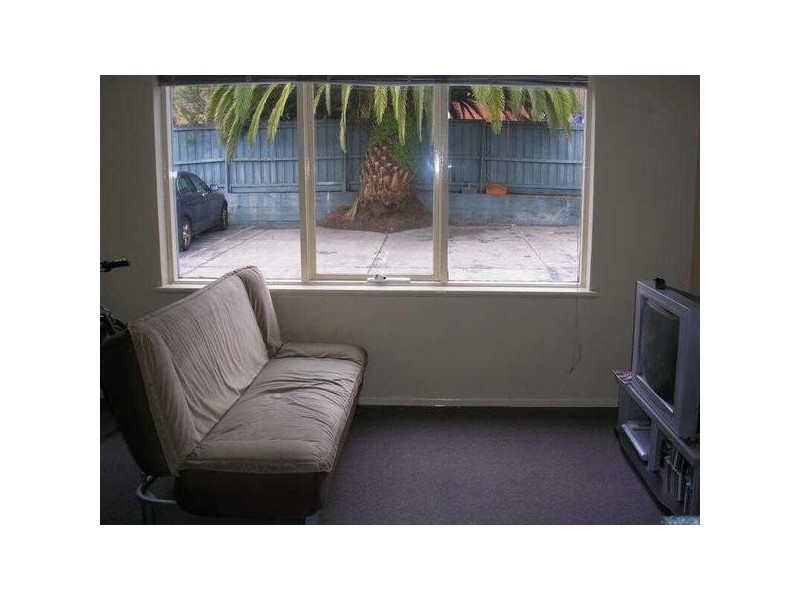 2/6 Mitford Street, St Kilda VIC 3182