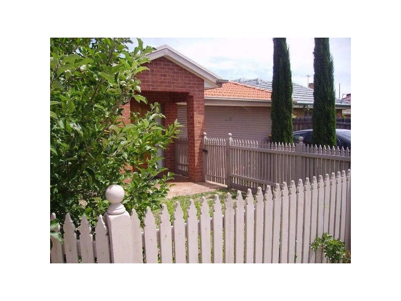 16B George Street, Bentleigh East VIC 3165