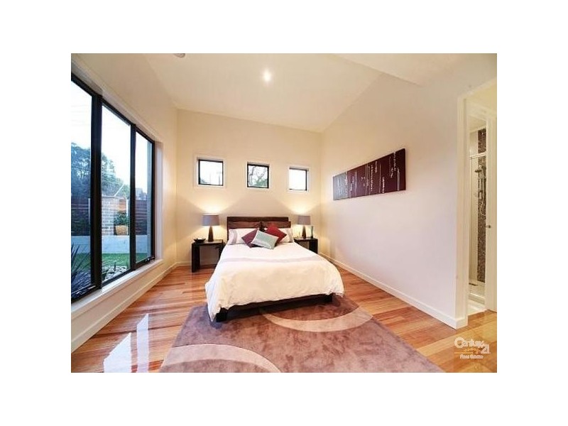 73 McKinnon Road, Mckinnon VIC 3204