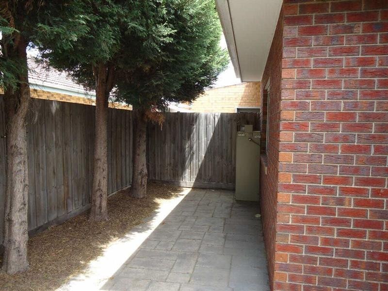 2/644  Centre Road, Bentleigh East VIC 3165